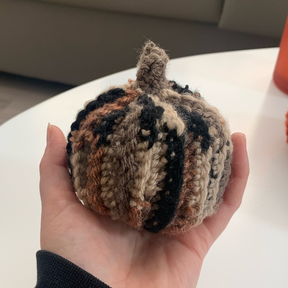 Mini Autumn Patchwork Pumpkin - Picture 4 of 4